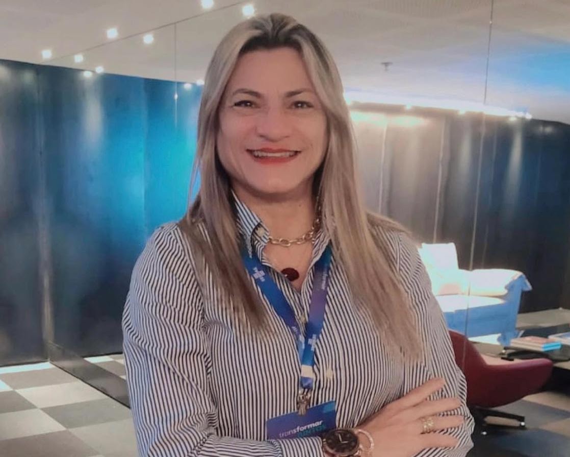 Aline Araújo
Agente de Desenvolvimento
Sala do Empreendedor – Horizonte/CE